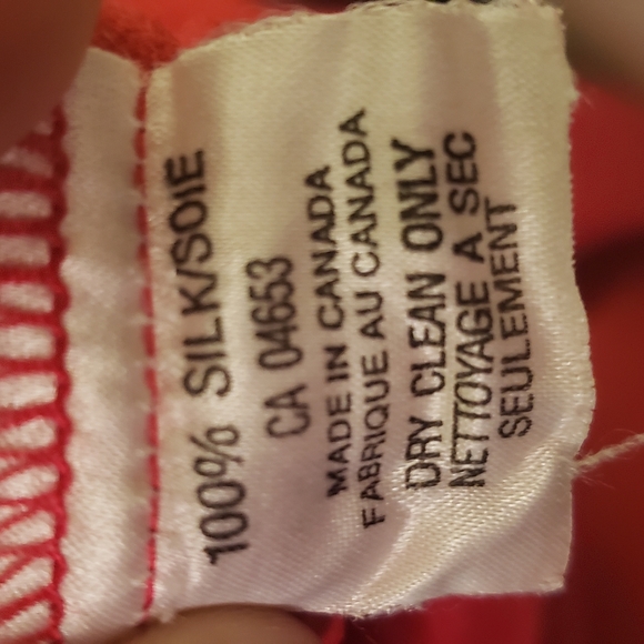 Vintage made in Canada red silk blouse - Picture 5 of 5